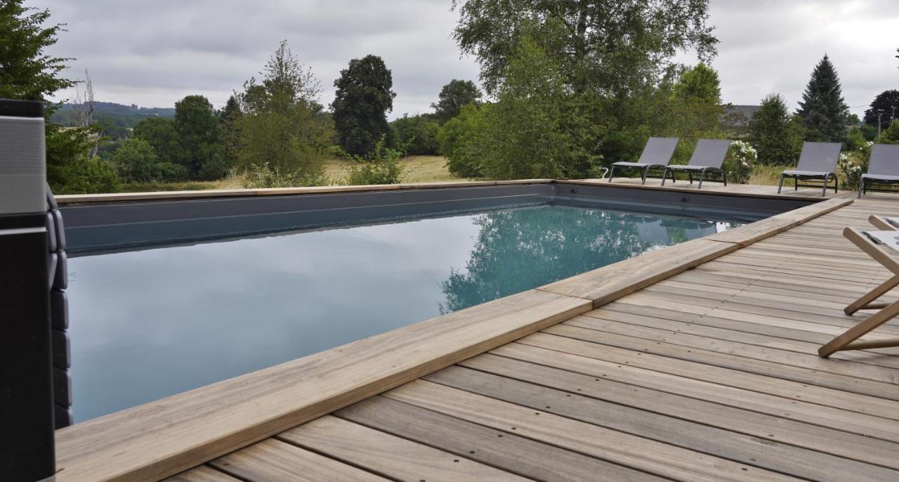 Une Pause En Correze Sarroux Exterior photo